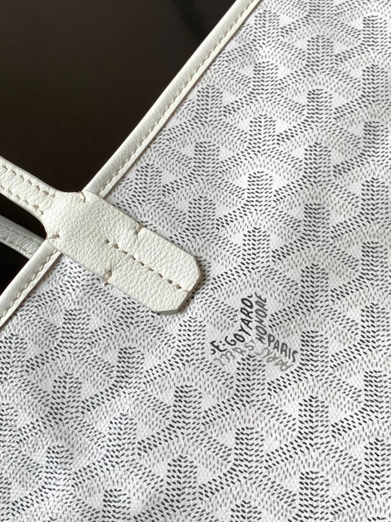 Goyard Shopping Bags